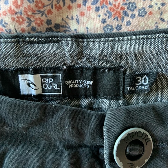 Men’s rip curl shorts - Picture 2 of 3